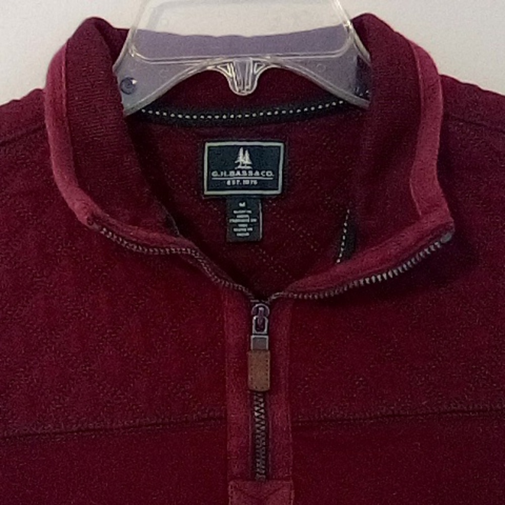 GH Bass Pullover Top Sz. M - Picture 2 of 3